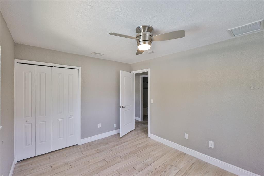 12372 113th Street Largo, FL 33778 - Photo 16 of 29