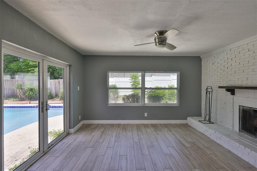 12372 113th Street Largo, FL 33778 - Photo 8 of 29