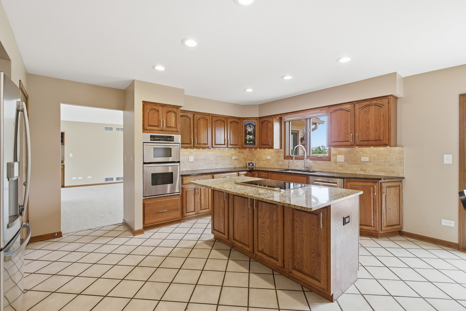 2208 Shetland Road Inverness, IL 60010 - Photo 13 of 48