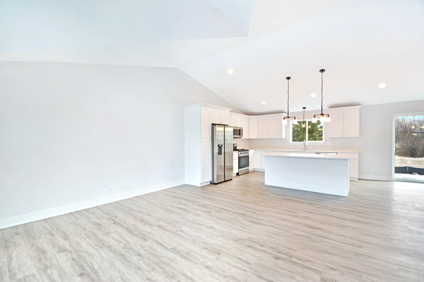 705 Fox Trail Terrace Cary, IL 60013 - Photo 6 of 34