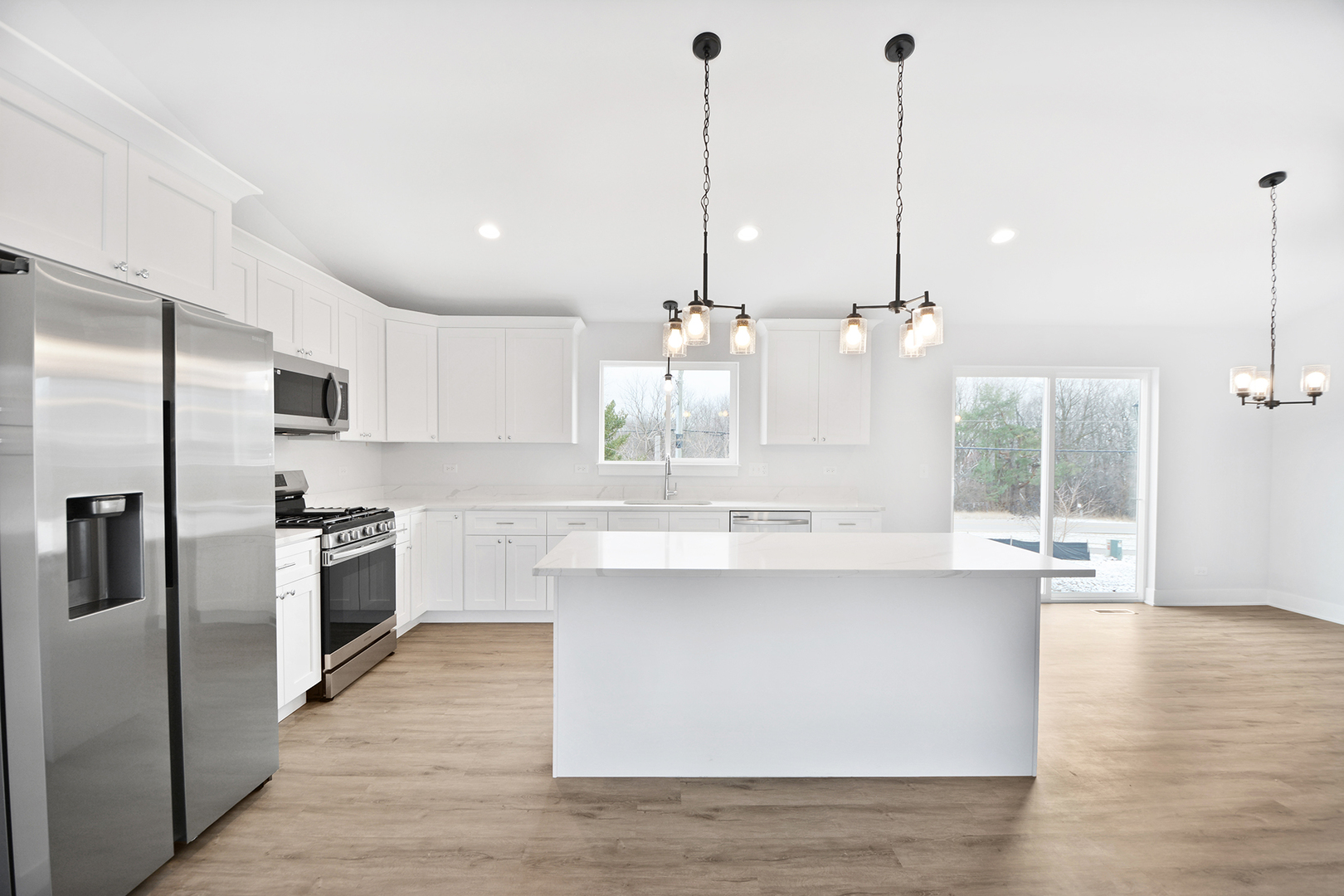 705 Fox Trail Terrace Cary, IL 60013 - Photo 9 of 34