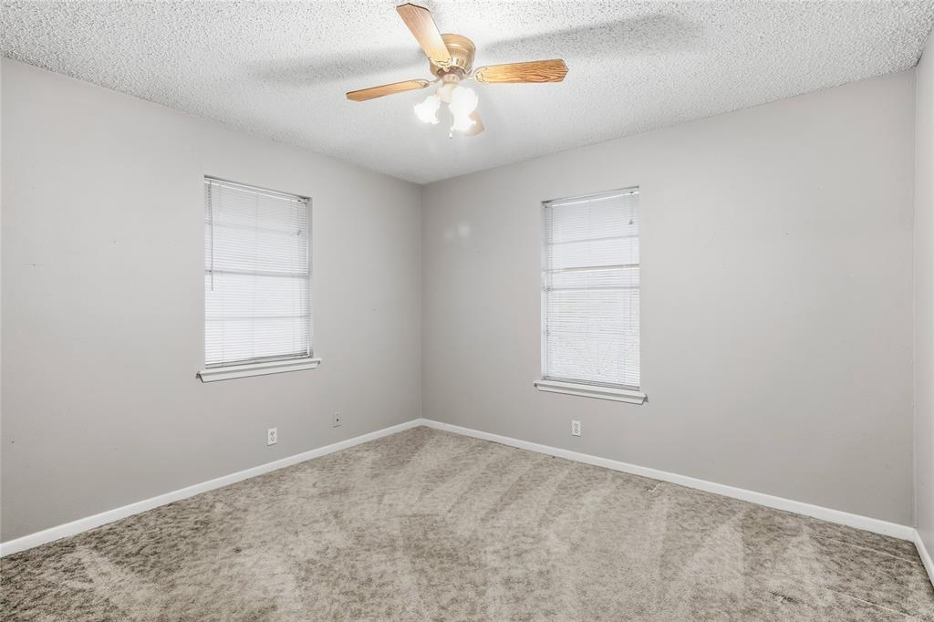 2922 Layne Drive Denison, TX 75020 - Photo 14 of 26