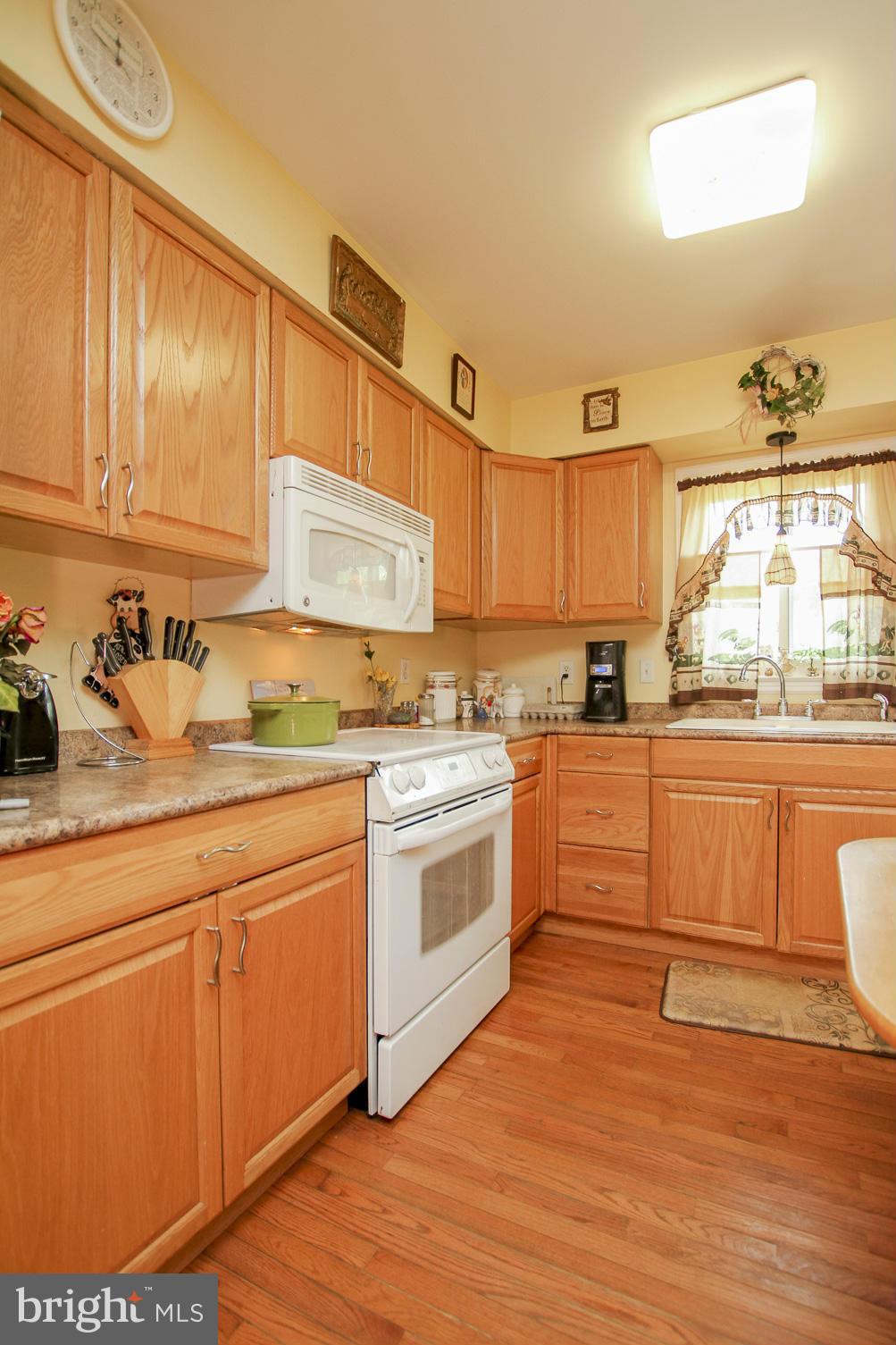 7604 Botha Road Bealeton, VA 22712 - Photo 8 of 20 Kitchen