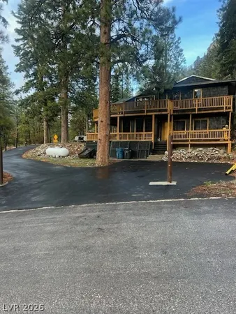 $3,000 | 352 Rainbow Canyon Boulevard, Las Vegas, NV 89124