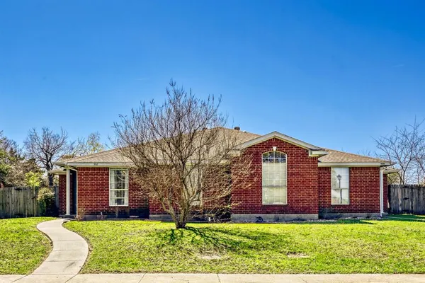 $265,000 | 902 Teakwood Lane, DeSoto, TX 75115