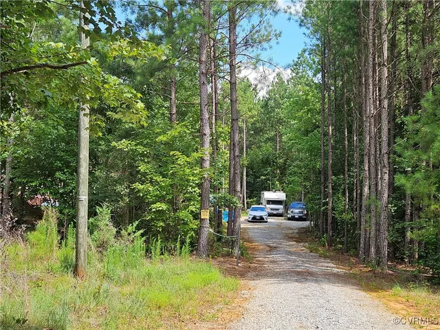 $35,000 | 154 King Bee Trail, Brodnax, VA 23920