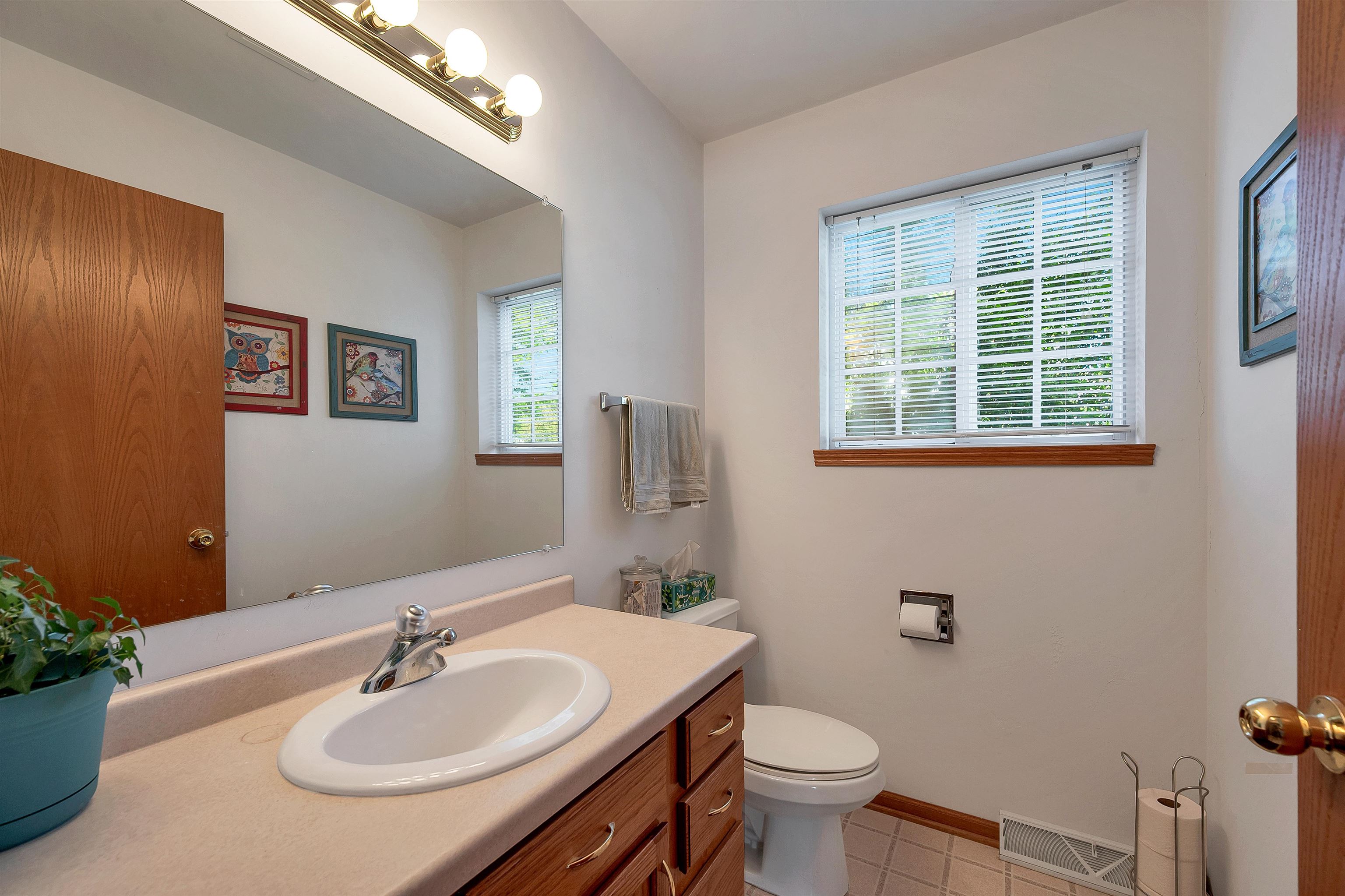 2535 Gemini Road Green Bay, WI 54311 - Photo 15 of 45