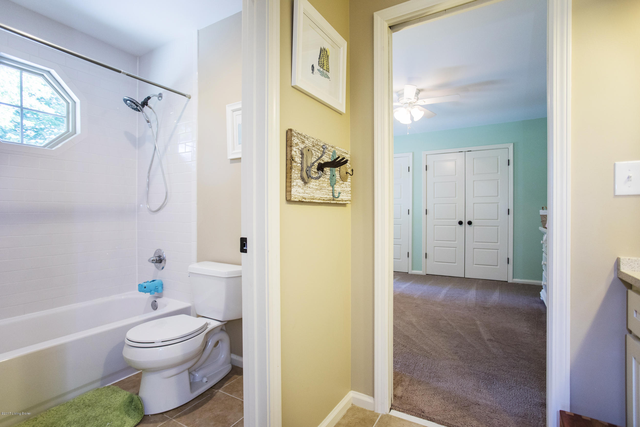 6501 Old Zaring Road Crestwood, KY 40014 - Photo 29 of 54 34-jack n jill bath