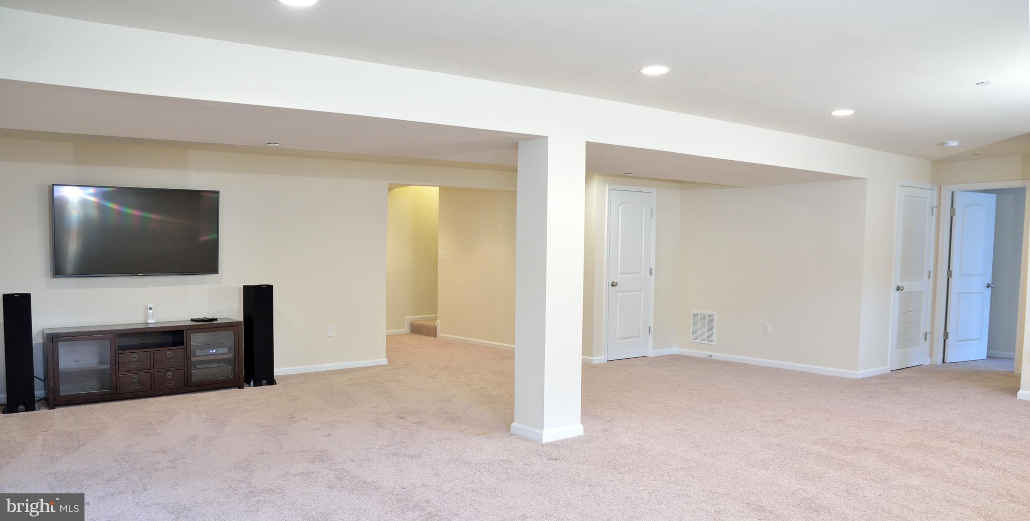 8124 Ridgely Loop Severn, MD 21144 - Photo 23 of 25 Gallery Image 23