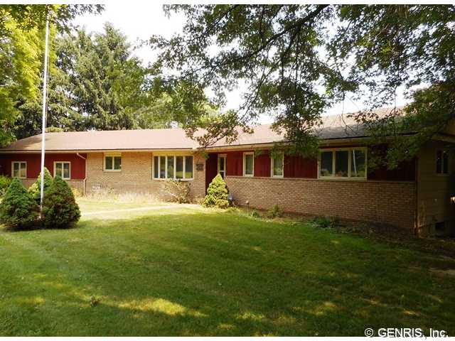 950 Pittsford Mendon Center Road Mendon, NY 14534 - Photo 1 of 1 Exterior Front