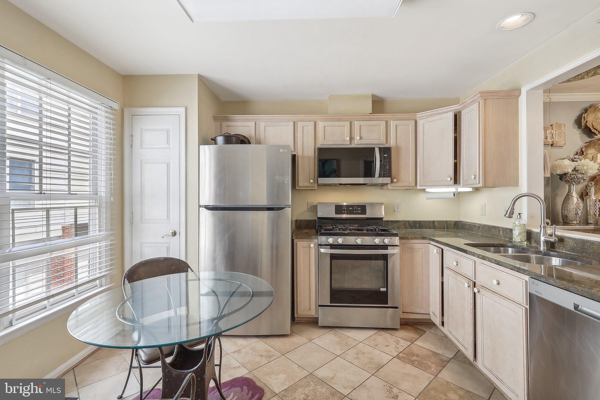 315 Ridgepoint Place Gaithersburg, MD 20878 - Photo 13 of 38