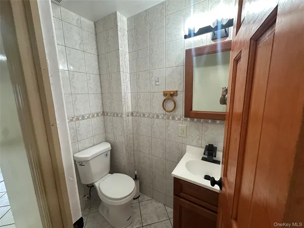 $1,650 | 1214 East 224th Street | Edenwald
