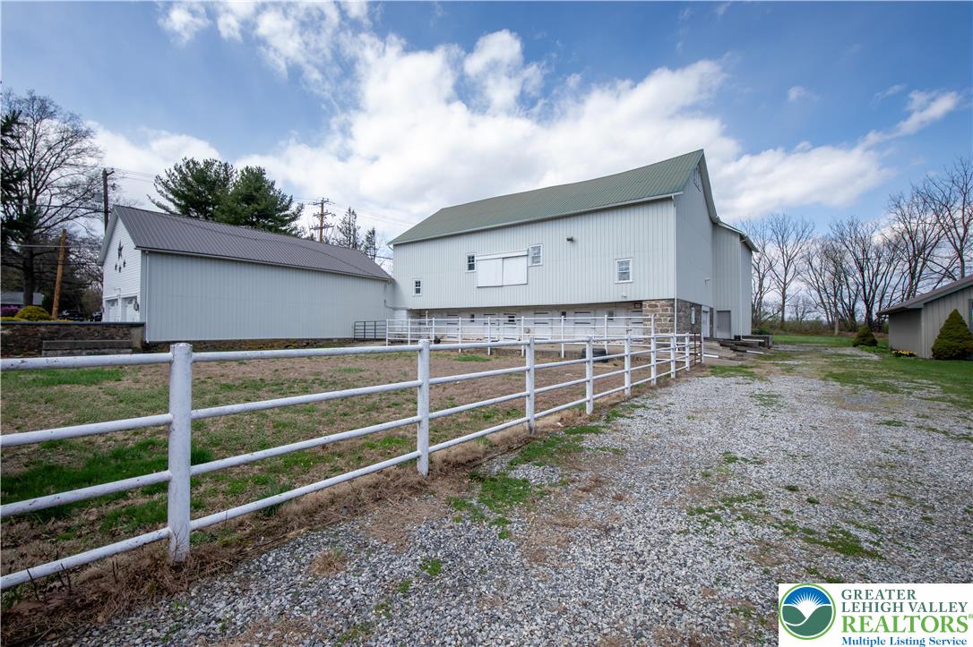 4006 Hecktown Road Bethlehem, PA 18020 - Photo 45 of 100