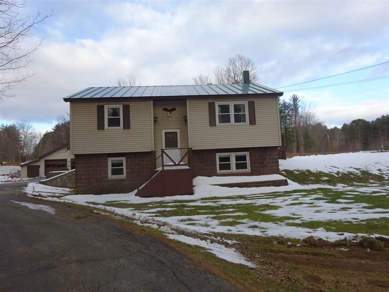 14 County Road Springfield, VT 05150 - Photo 1 of 9