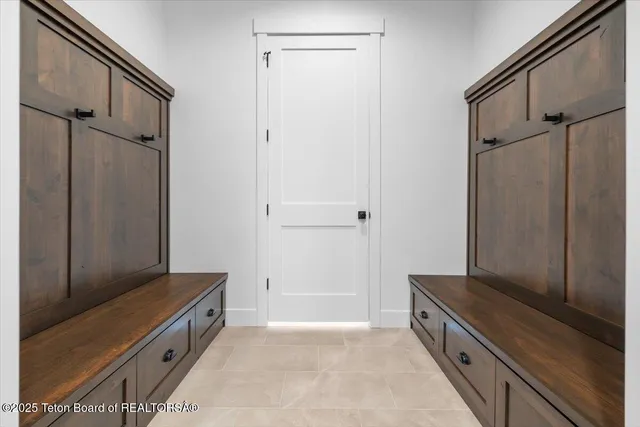 $2,575,000 | 6503 Black Swan Circle, Victor, ID 83455