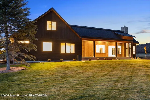 $2,575,000 | 6503 Black Swan Circle, Victor, ID 83455