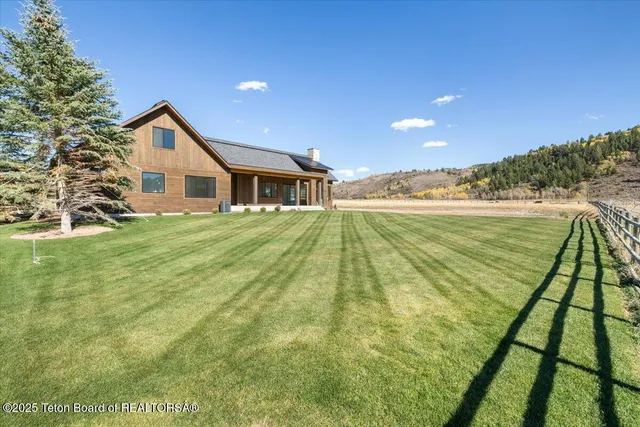 $2,575,000 | 6503 Black Swan Circle, Victor, ID 83455