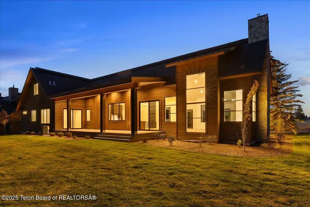 $2,575,000 | 6503 Black Swan Circle, Victor, ID 83455