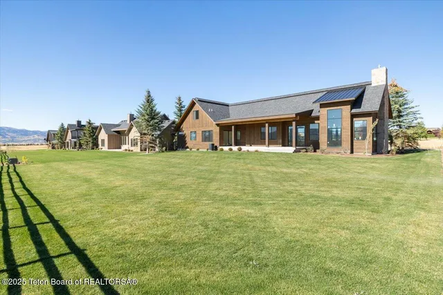 $2,575,000 | 6503 Black Swan Circle, Victor, ID 83455