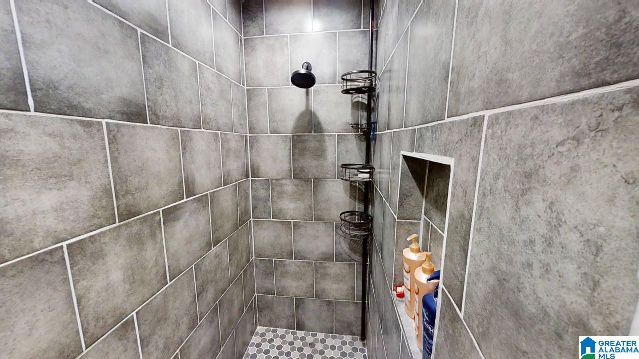 900 Shades Cliff Road Jasper, AL 35504 - Photo 29 of 60