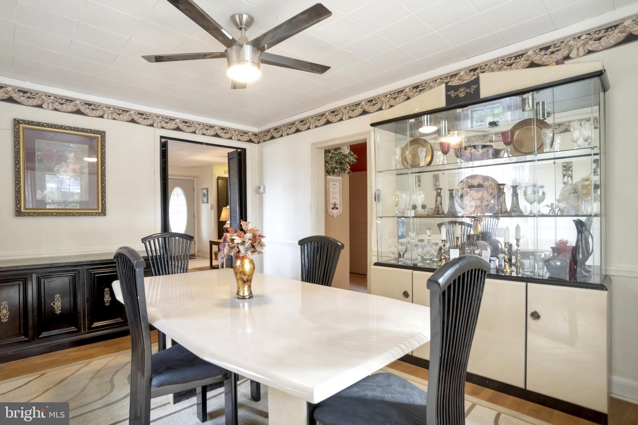 4019 Brookhill Road Baltimore, MD 21215 - Photo 5 of 15 Dining room