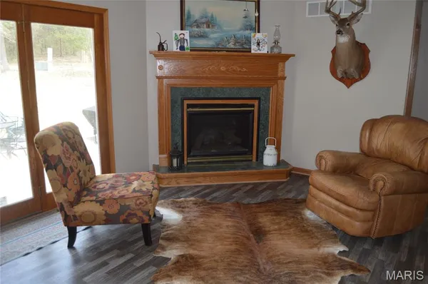 $719,500 | 222 Scanland Farm Road, Montgomery City, MO 63361