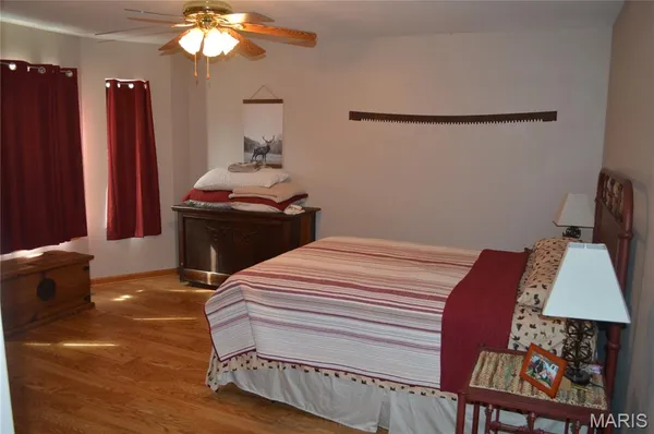 $719,500 | 222 Scanland Farm Road, Montgomery City, MO 63361