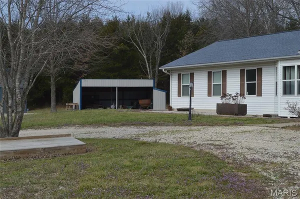 $719,500 | 222 Scanland Farm Road, Montgomery City, MO 63361