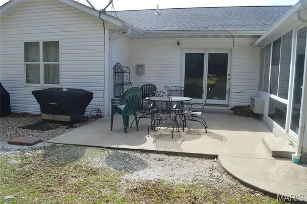 $719,500 | 222 Scanland Farm Road, Montgomery City, MO 63361