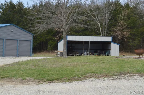 $719,500 | 222 Scanland Farm Road, Montgomery City, MO 63361
