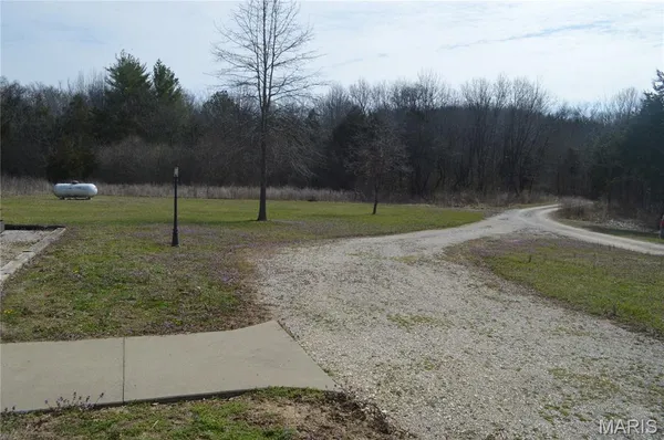 $719,500 | 222 Scanland Farm Road, Montgomery City, MO 63361