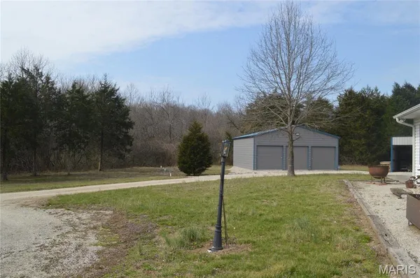 $719,500 | 222 Scanland Farm Road, Montgomery City, MO 63361