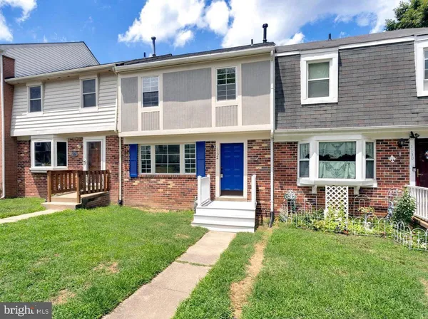 $2,250 | 1132 James Madison Circle, Fredericksburg, VA 22405