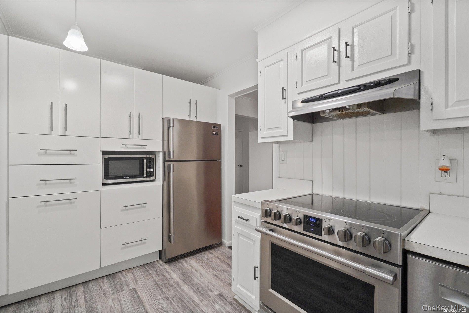 1670 Abby Road Merrick, NY 11566 - Photo 9 of 17