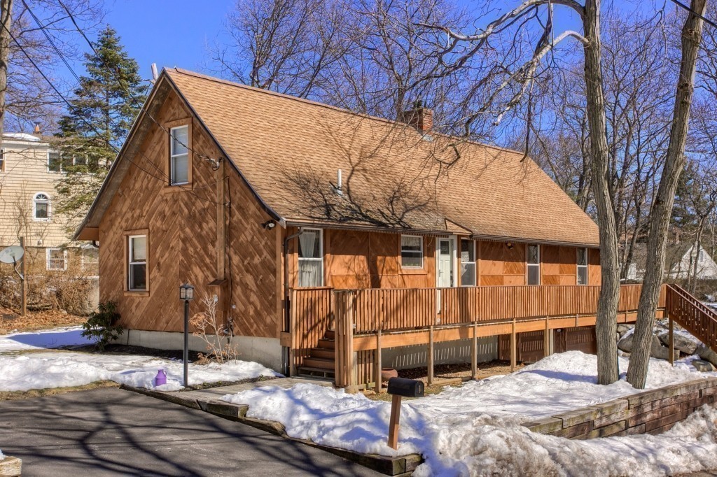 1 Scenic Road Peabody, MA 01960 - Photo 4 of 28 Gallery Image 4