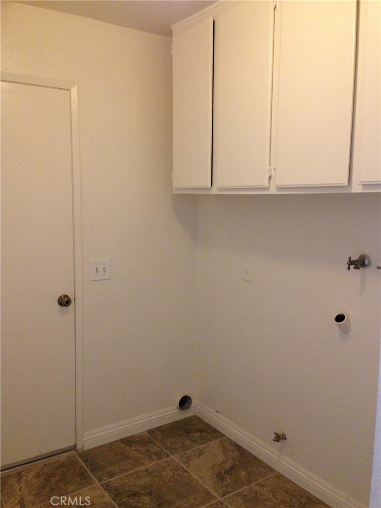 10482 Sagecrest Drive Moreno Valley, CA 92557 - Photo 11 of 24