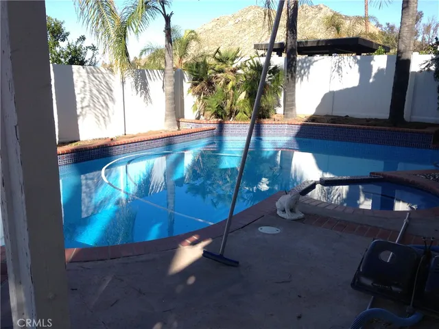 $3,000 | 10482 Sagecrest Drive, Moreno Valley, CA 92557