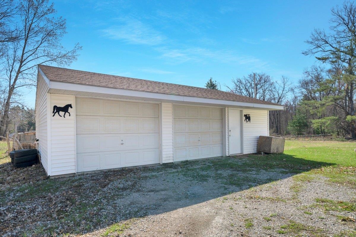 2564 National City Road Hale, MI 48739 - Photo 5 of 45
