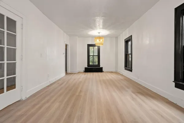 $1,800 | 361 8th Avenue South, Fargo, ND 58103