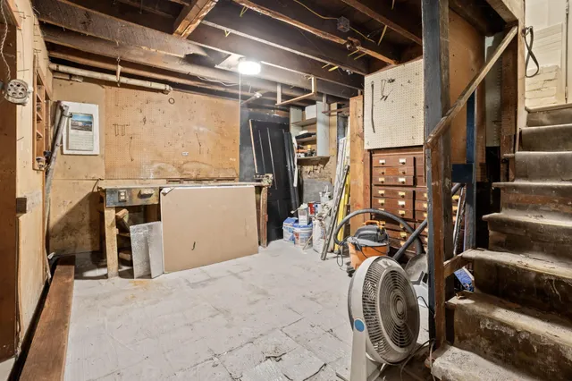 $2,000 | 361 8th Avenue South, Fargo, ND 58103