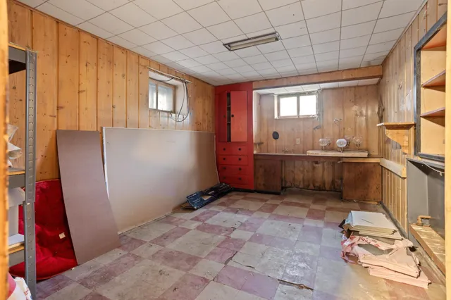 $2,000 | 361 8th Avenue South, Fargo, ND 58103