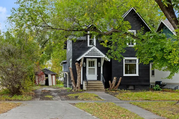 $1,800 | 361 8th Avenue South, Fargo, ND 58103