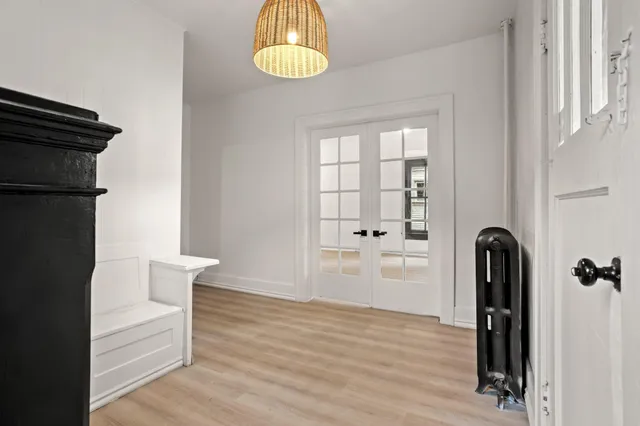 $2,000 | 361 8th Avenue South, Fargo, ND 58103