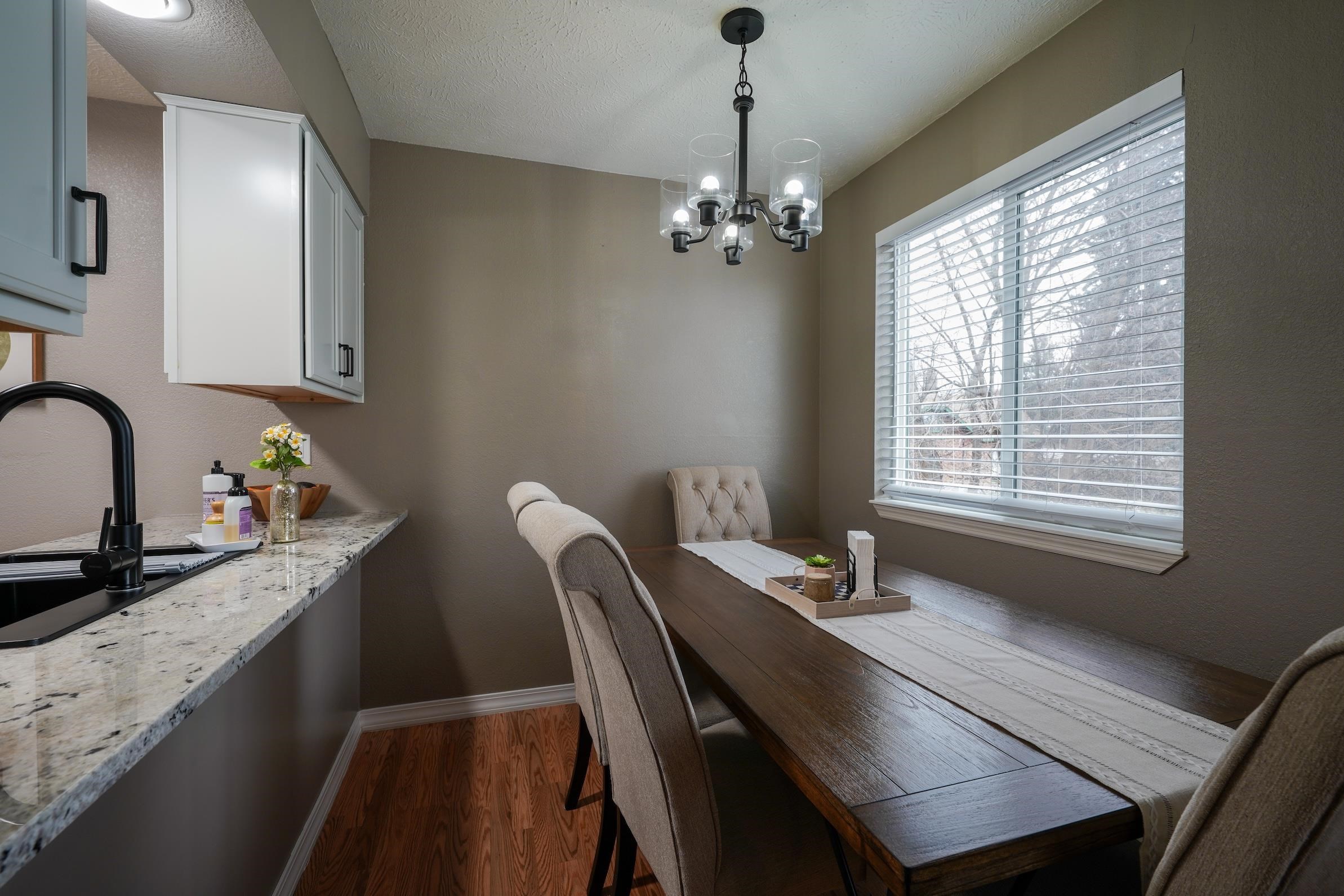 222 North Hutchinson Road, Unit 204 Spokane Valley, WA 99212 - Photo 12 of 33