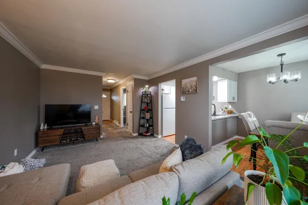$159,900 | 222 North Hutchinson Road, Unit 204, Spokane Valley, WA 99212