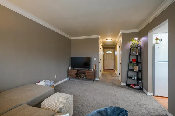 $159,900 | 222 North Hutchinson Road, Unit 204, Spokane Valley, WA 99212