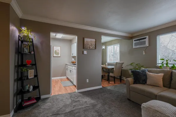$159,900 | 222 North Hutchinson Road, Unit 204, Spokane Valley, WA 99212