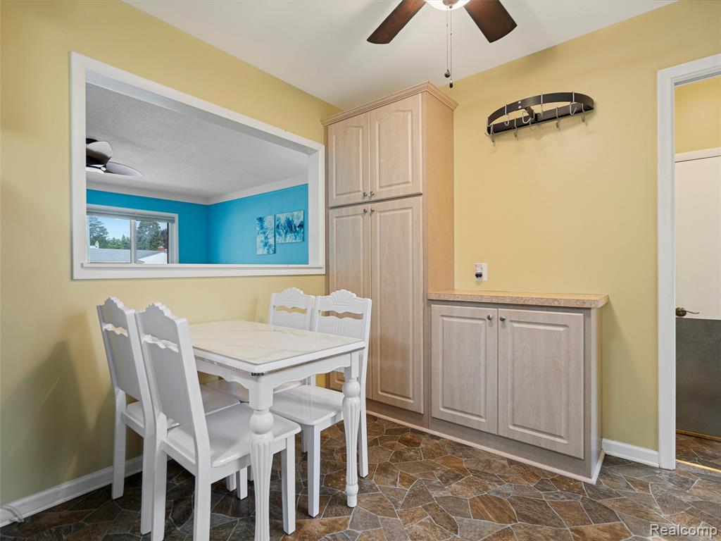 32360 Kelly Road Roseville, MI 48066 - Photo 18 of 43