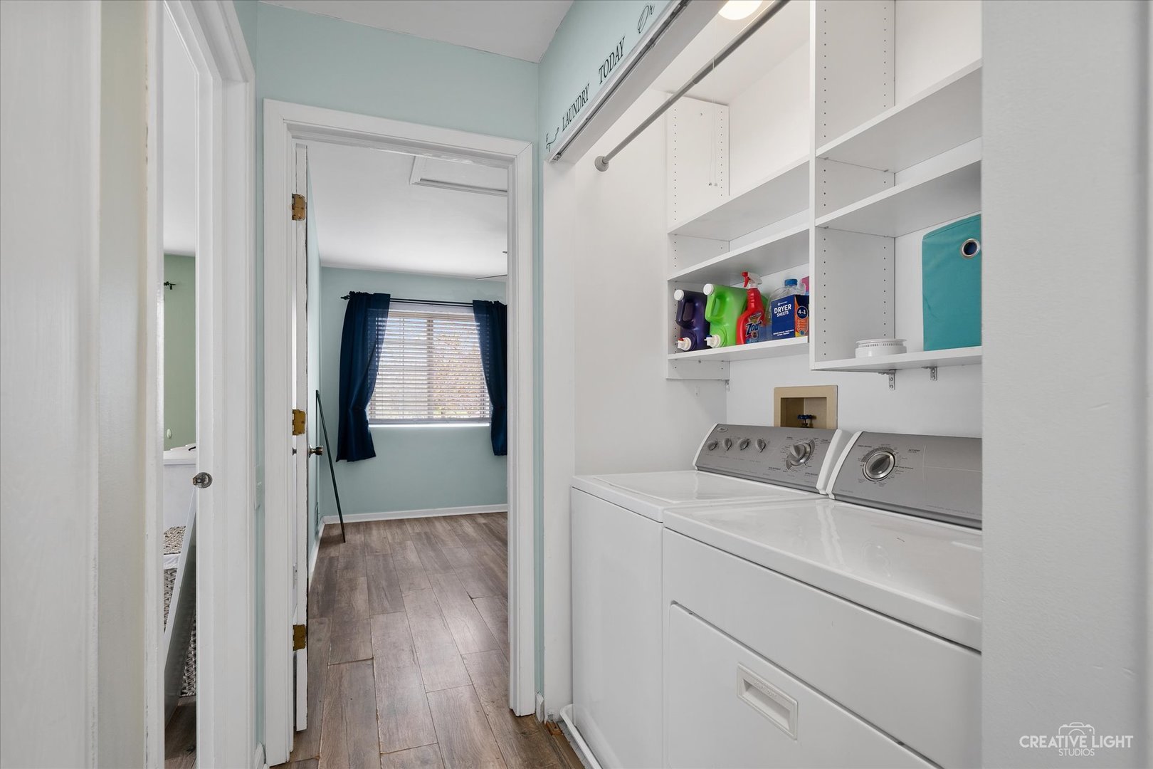 368 Bunker Hill Circle Aurora, IL 60504 - Photo 13 of 15 a utility room with sink dryer and washer