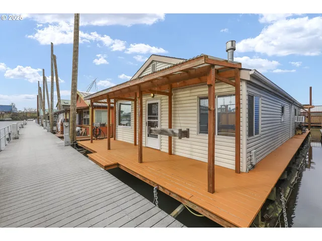 $289,900 | 1683 North Jantzen Avenue, Portland, OR 97217